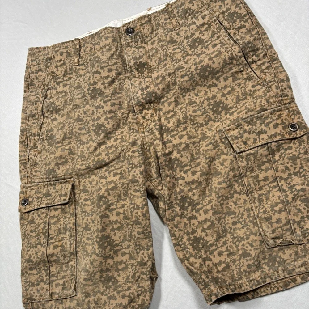 Levi's Cargo Shorts Mens Brown Digital Camo Utility Pockets Gorpcore Tactical